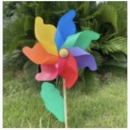 WIATRAK PLASTIKOWY 24CM