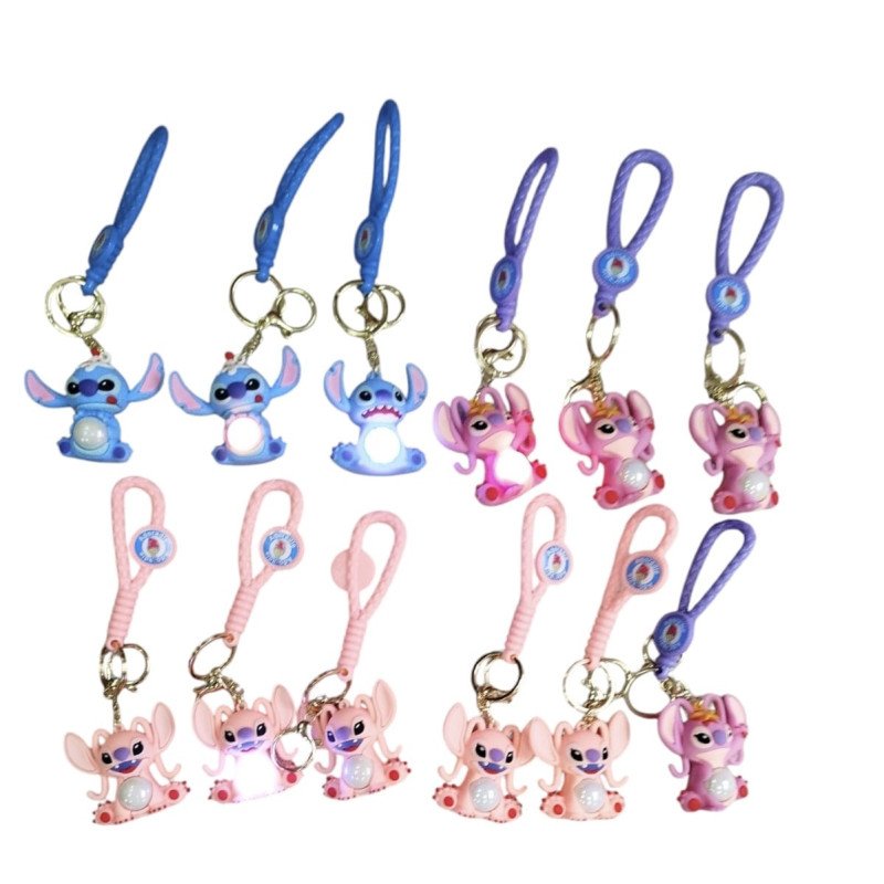 BRELOK GUMOWY STITCH ŚWIECĄCE BRELOK GUMOWY STITCH ŚWIECĄCE