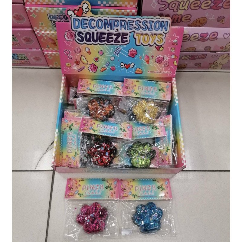 SQUISHY GNIOTEK KOCIA ŁAPKA SQUISHY GNIOTEK KOCIA ŁAPKA