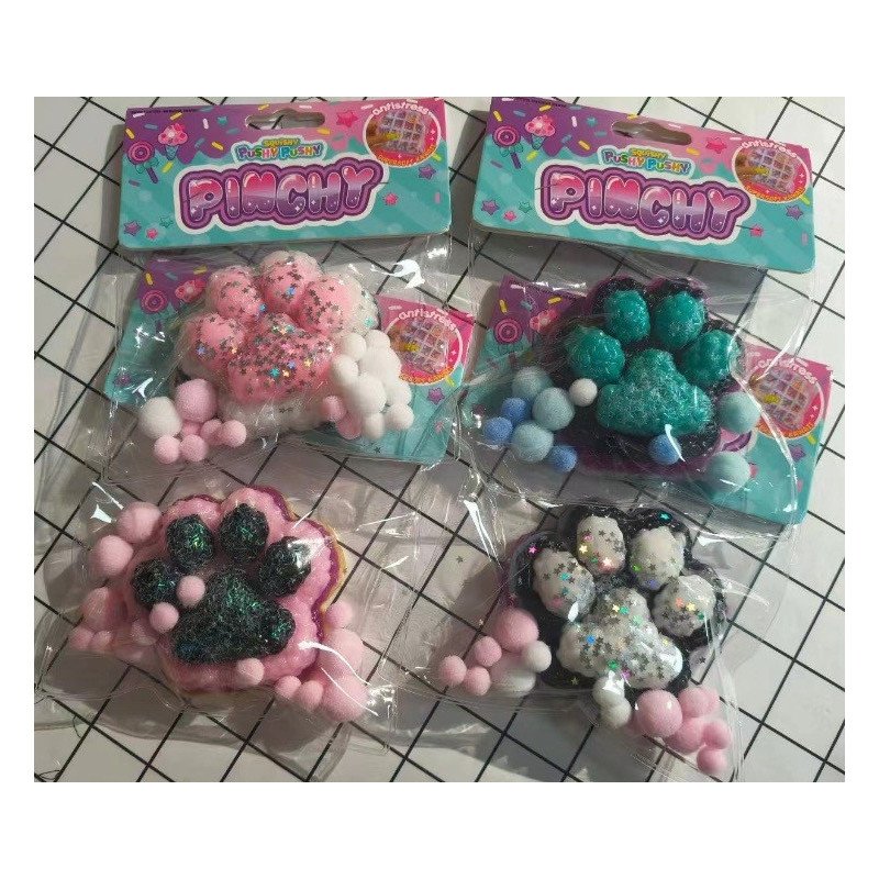SQUISHY GNIOTEK KOCIA ŁAPKA SQUISHY GNIOTEK KOCIA ŁAPKA