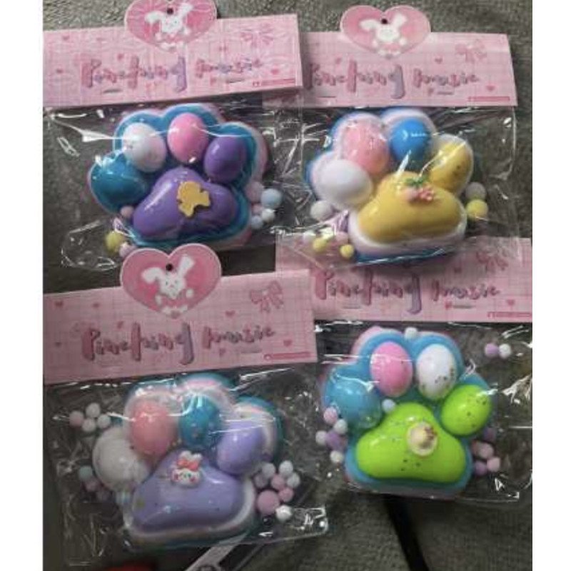 SQUISHY GNIOTEK KOCIA ŁAPKA SQUISHY GNIOTEK KOCIA ŁAPKA