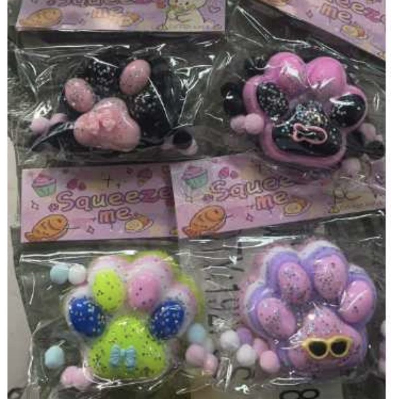 SQUISHY GNIOTEK KOCIA ŁAPKA SQUISHY GNIOTEK KOCIA ŁAPKA