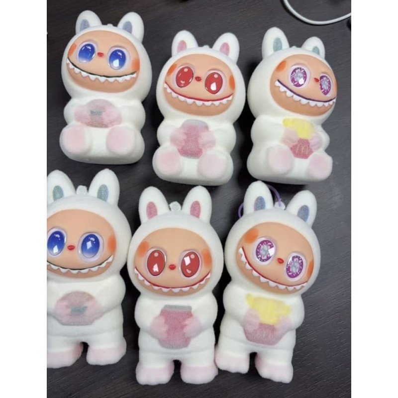 BRELOCZEK SQUISHY GNIOTEK LABUBU ŚWIECĄCE