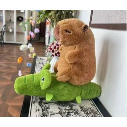 PLUSZOWA MASKOTKA KAPIBARA Z KROKODYL 30CM
