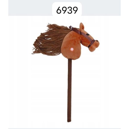 KOŃ NA KIJU