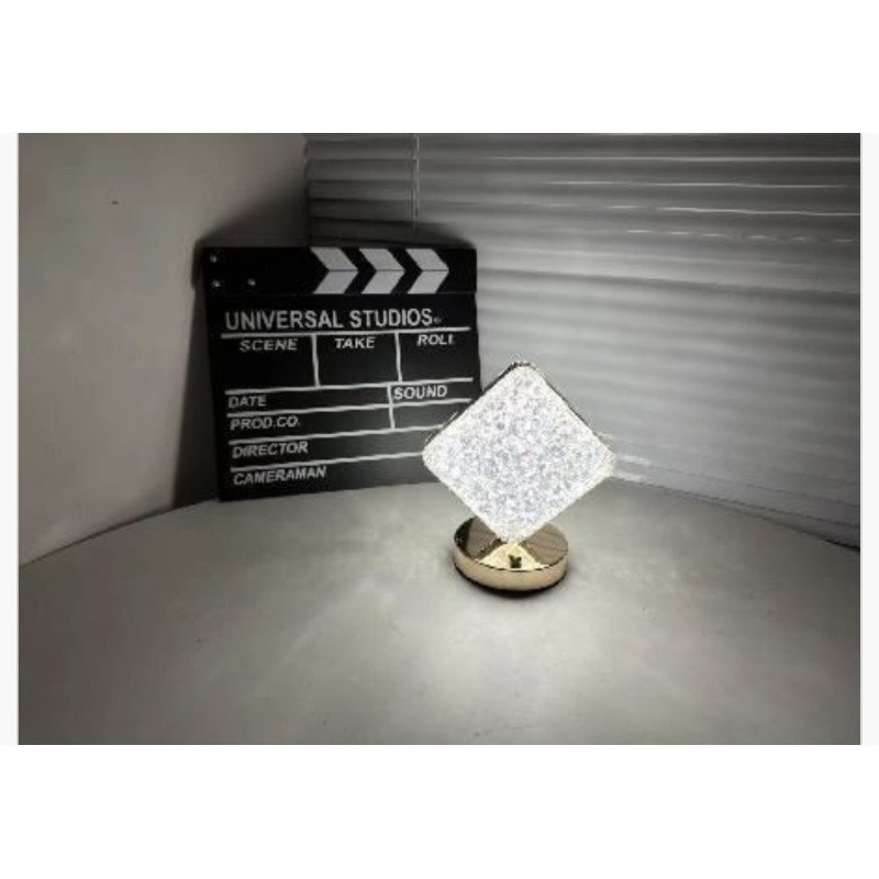 LAMPA STOJĄCA NA USB