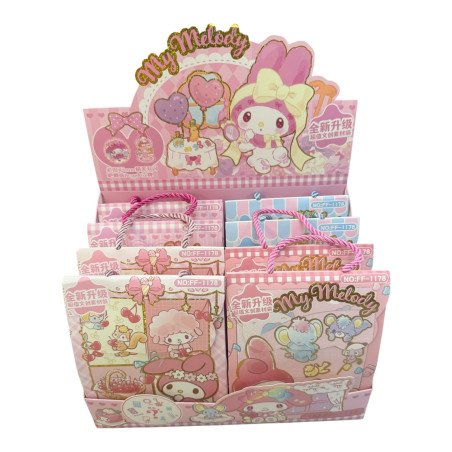 TOREBKA SURPRISE  AKCESORIA KUROMI SANRIO