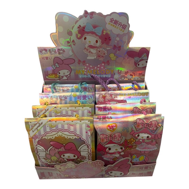 TOREBKA SURPRISE AKCESORIA KUROMI SANRIO