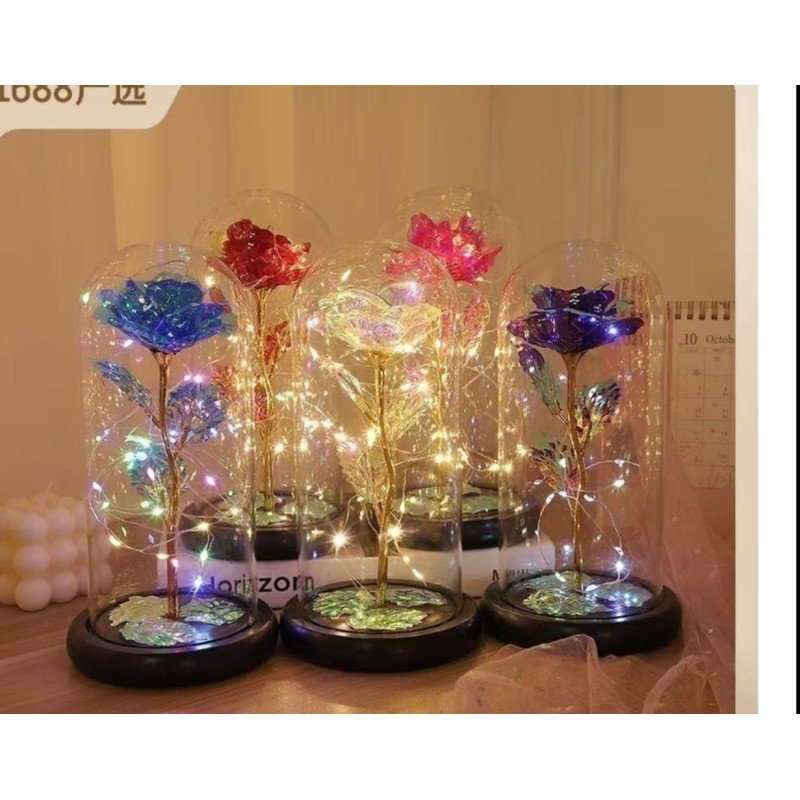 WIECZNA RÓŻA W PUDEŁKO NA PREZENT