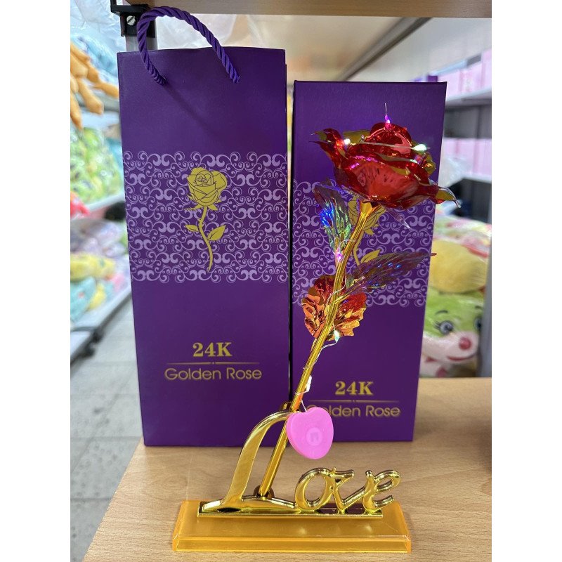 WIECZNA RÓŻA NA PREZENTY