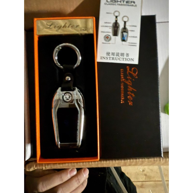 SKODA ZAPALNICZKA ŻAROWA ELEGANCKI BRELOK USB LED