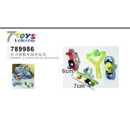 ZABAWKI Z POWROTEM NA SKUTERACH