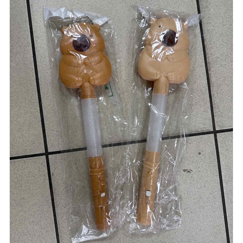 RÓŻDŻKA ŚWIECĄCA KAPIBARA