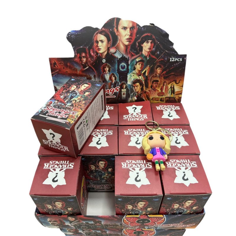 BRELOK GUMOWE STRANGER THINGS W PUDEŁKO