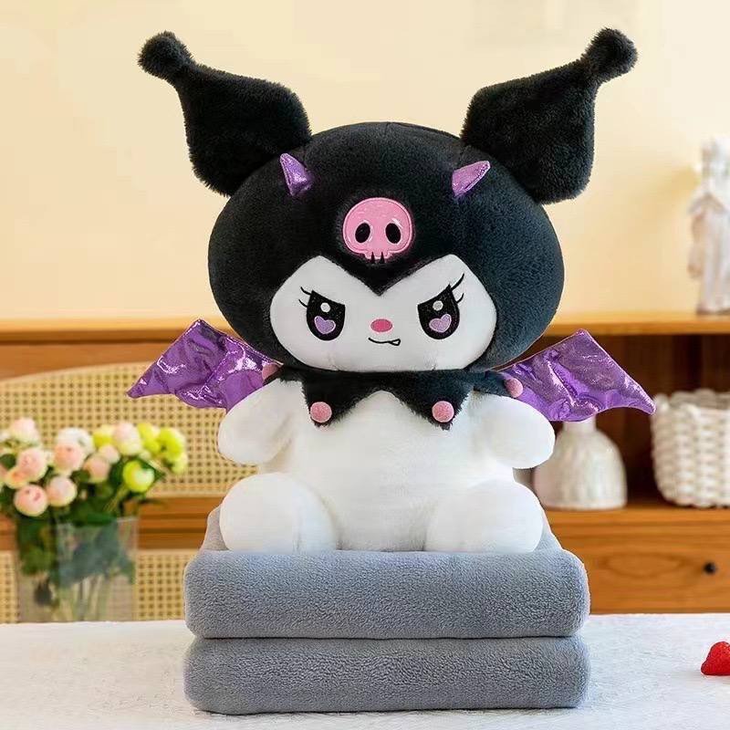 MASKOTKA PLUSZAK KUROMI KOCEM 120 X 150 CM MASKOTKA PLUSZAK KUROMI KOCEM 120 X 150 CM