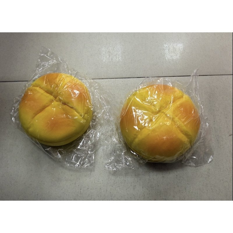 SQUISHY GNIOTKI CHLEB SEROWY