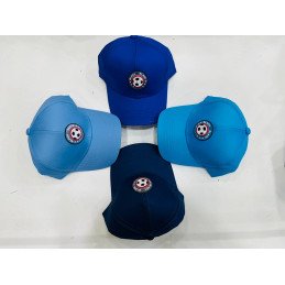CZAPKA Z DASZKIEM