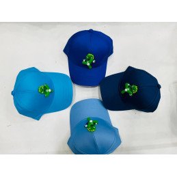 CZAPKA Z DASZKIEM