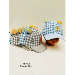 CZAPKA Z DASZKIEM