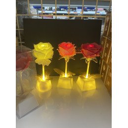 LAMPA ROSA Z EFEKTORA ŚNIEG ZAWIERA BATERIE 7*17CM