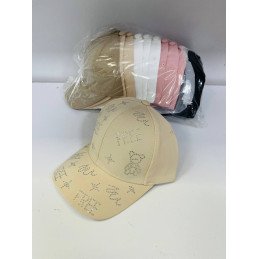 CZAPKA Z DASZKIEM