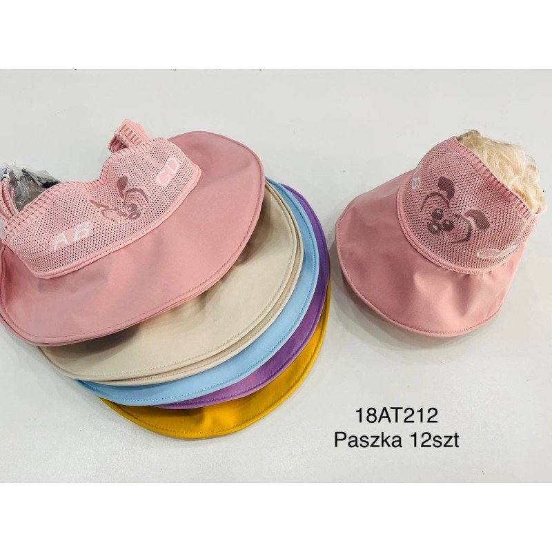 CZAPKA Z DASZKIEM CZAPKA Z DASZKIEM