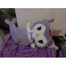 MASKOTKA KUROMI Z KOCEM